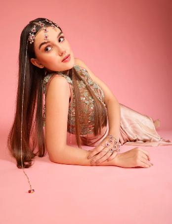 Fuchsia Fall Head Chain